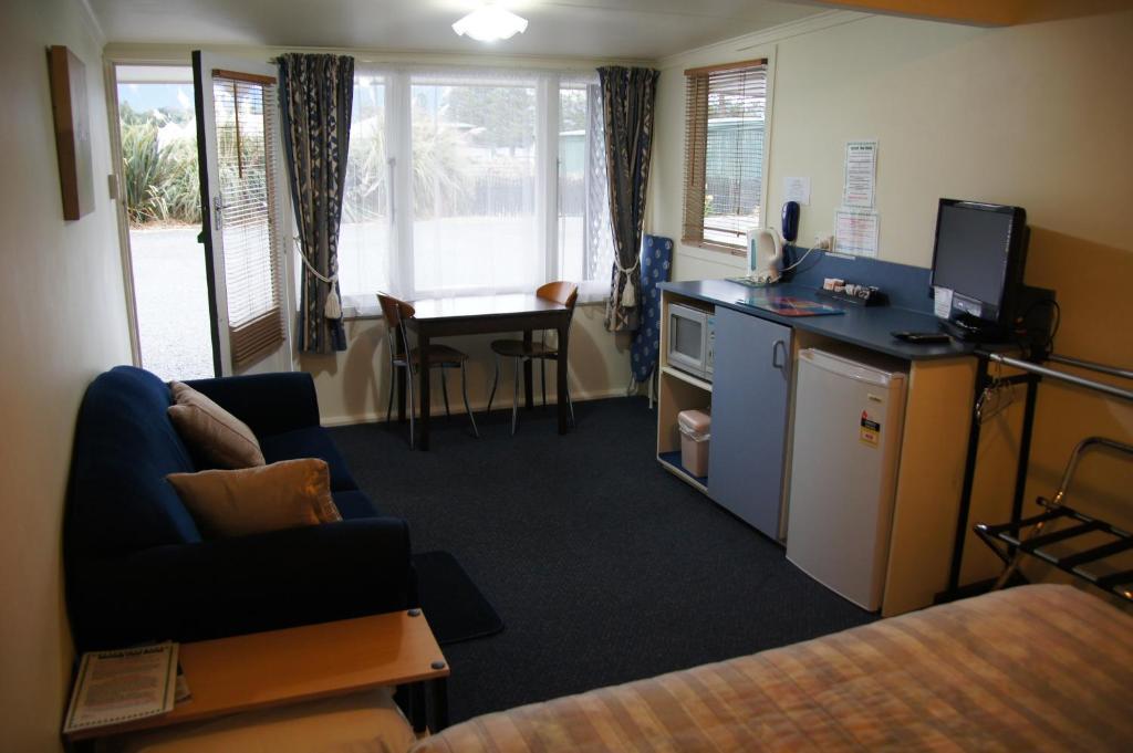 Norfolk Pine Beachfront Motel Kaikoura Room photo